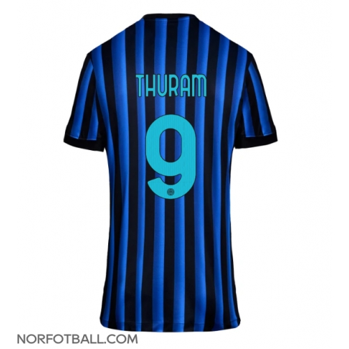 Billige Fotballdrakt Inter Milan Marcus Thuram #9 Replika Hjemmedrakt Dame 2025-26 Kortermet Billige Fotballdrakt Inter Milan Marcus Thuram #9 Replika Hjemmedrakt Dame 2025-26 Kortermet